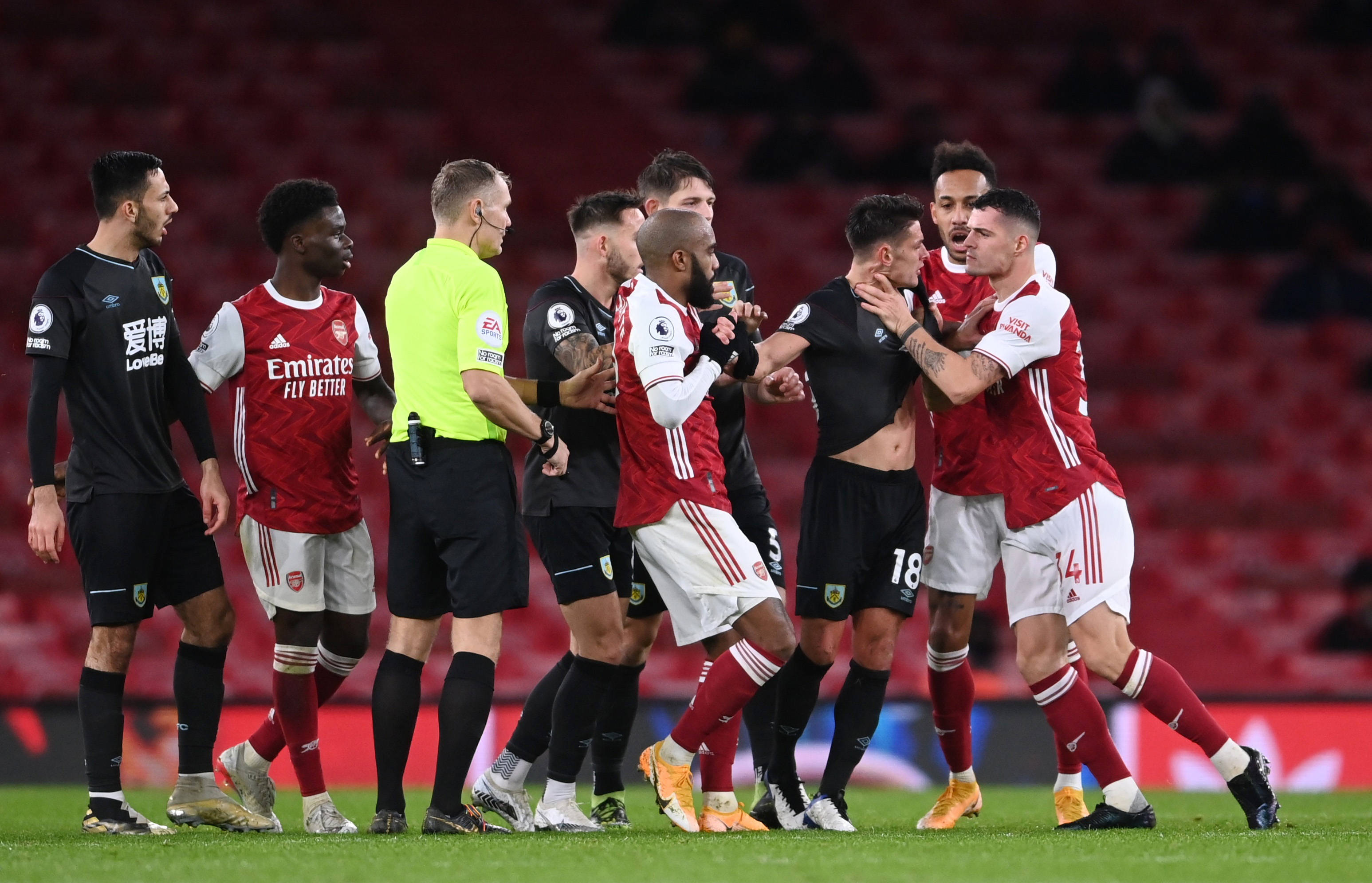 某顶级前锋 某顶级前锋